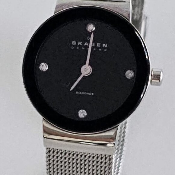 Skagen DIAMONDS Women's Watch! - Picture 9 of 10